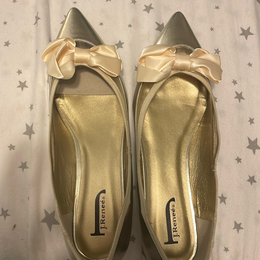 J Renee flats
